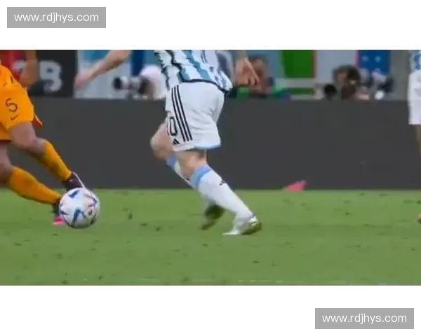 聚焦世界杯盘带高手技艺与赛场传奇表现的全面深度探秘极致风采录